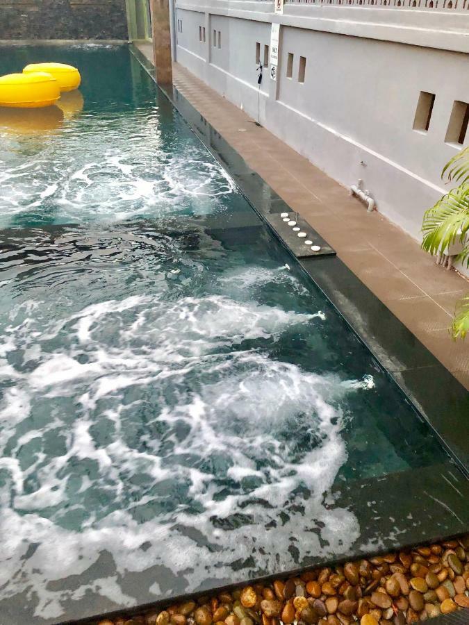 Baan Kata Maytha Karon Exterior photo